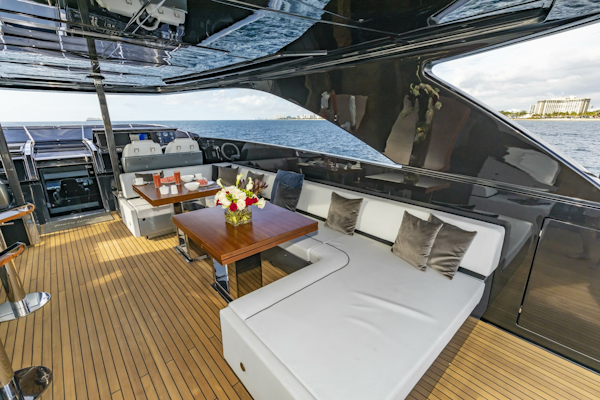Riva-110 Dolce Vita 2020-NO SURRENDER Newport-Rhode Island-United States-6077704