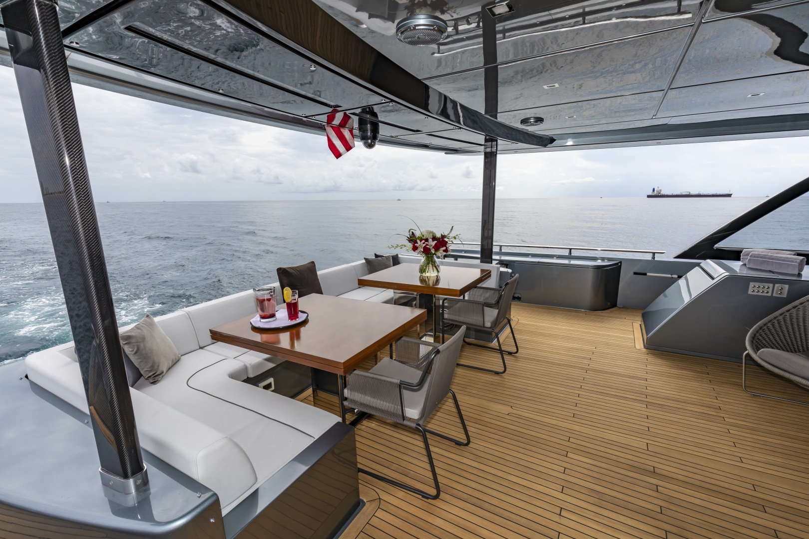Riva-110 Dolce Vita 2020-NO SURRENDER Newport-Rhode Island-United States-6077774 | Thumbnail