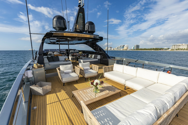 Riva-110 Dolce Vita 2020-NO SURRENDER Newport-Rhode Island-United States-6077741