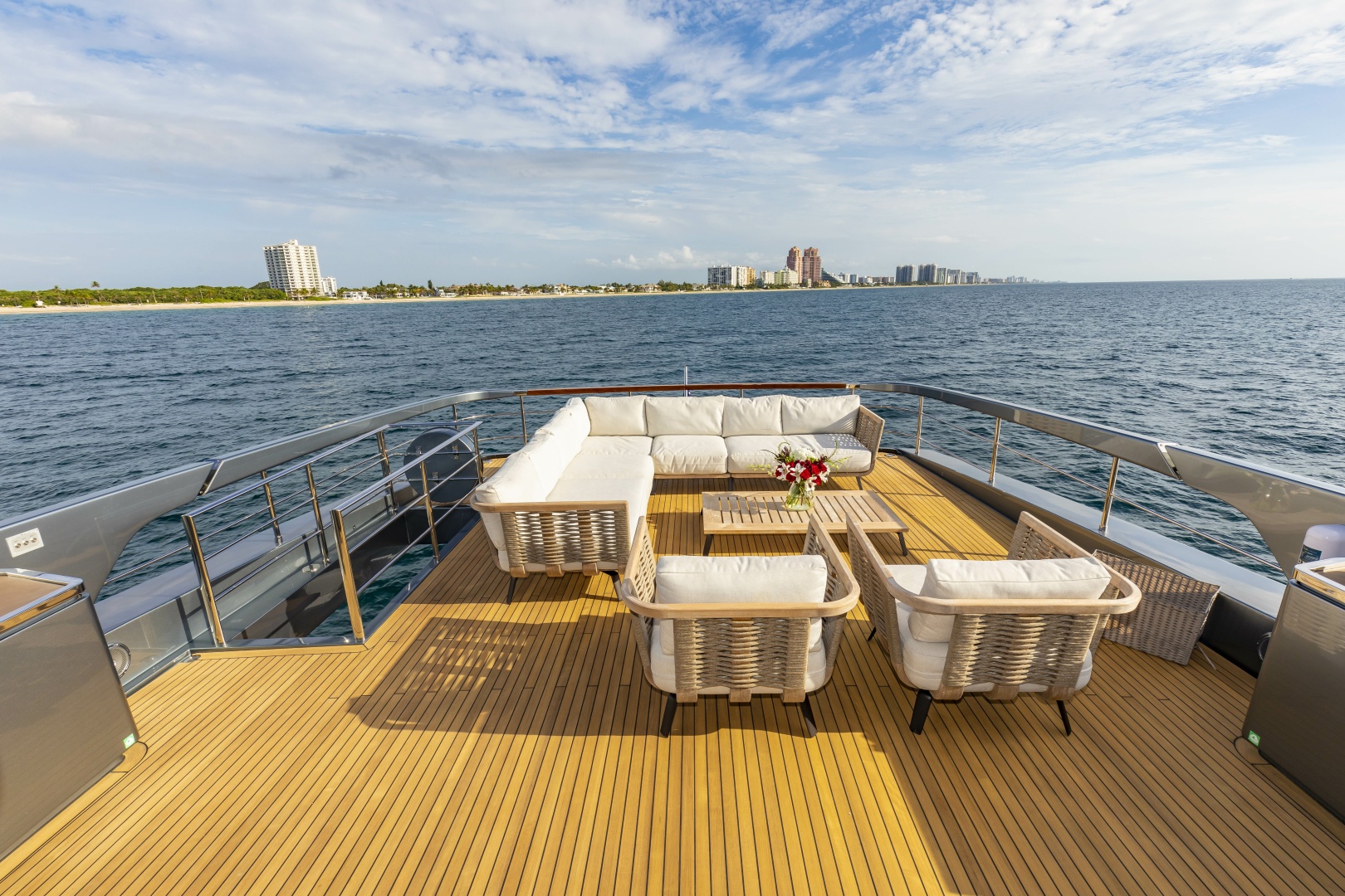 Riva-110 Dolce Vita 2020-NO SURRENDER Newport-Rhode Island-United States-6077737 | Thumbnail