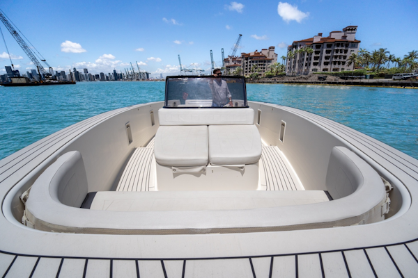 VanDutch-40 2014 -Fisher Island-Florida-United States-6077970
