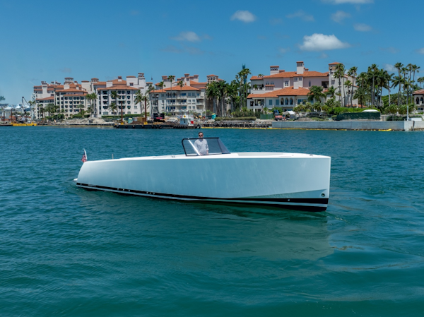 VanDutch-40 2014 -Fisher Island-Florida-United States-6077939