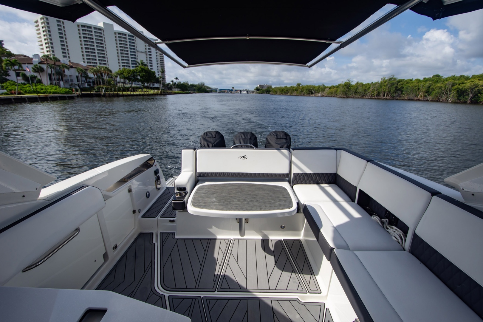 Monterey-385 SS 2022-Sweet Caroline Boca Raton-Florida-United States-6078433 | Thumbnail