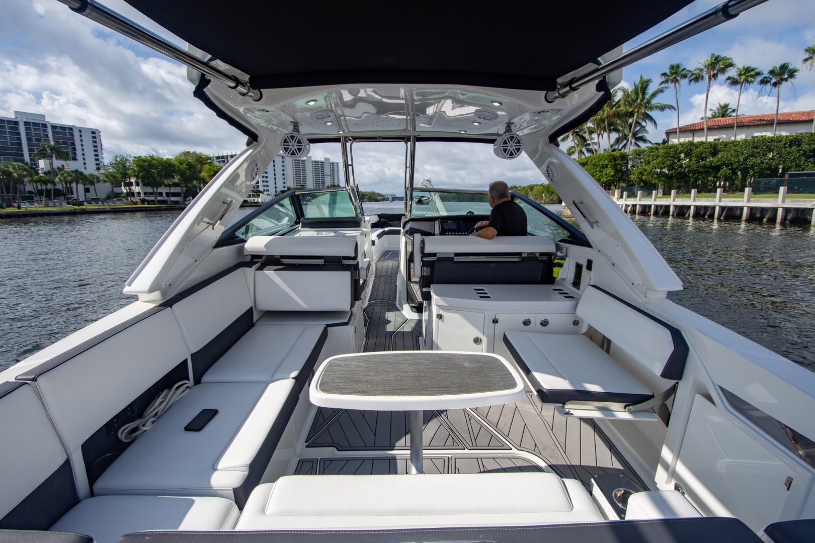 Monterey-385 SS 2022-Sweet Caroline Boca Raton-Florida-United States-6078483 | Thumbnail