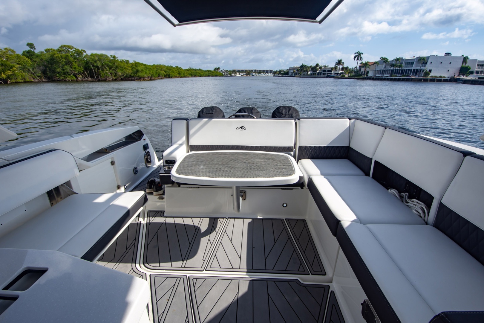 Monterey-385 SS 2022-Sweet Caroline Boca Raton-Florida-United States-6078467 | Thumbnail