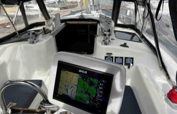 Hunter-37.5 1990-Final Frontier Seattle-Washington-United States-B&G Vulcan 9 chartplotter-6078769