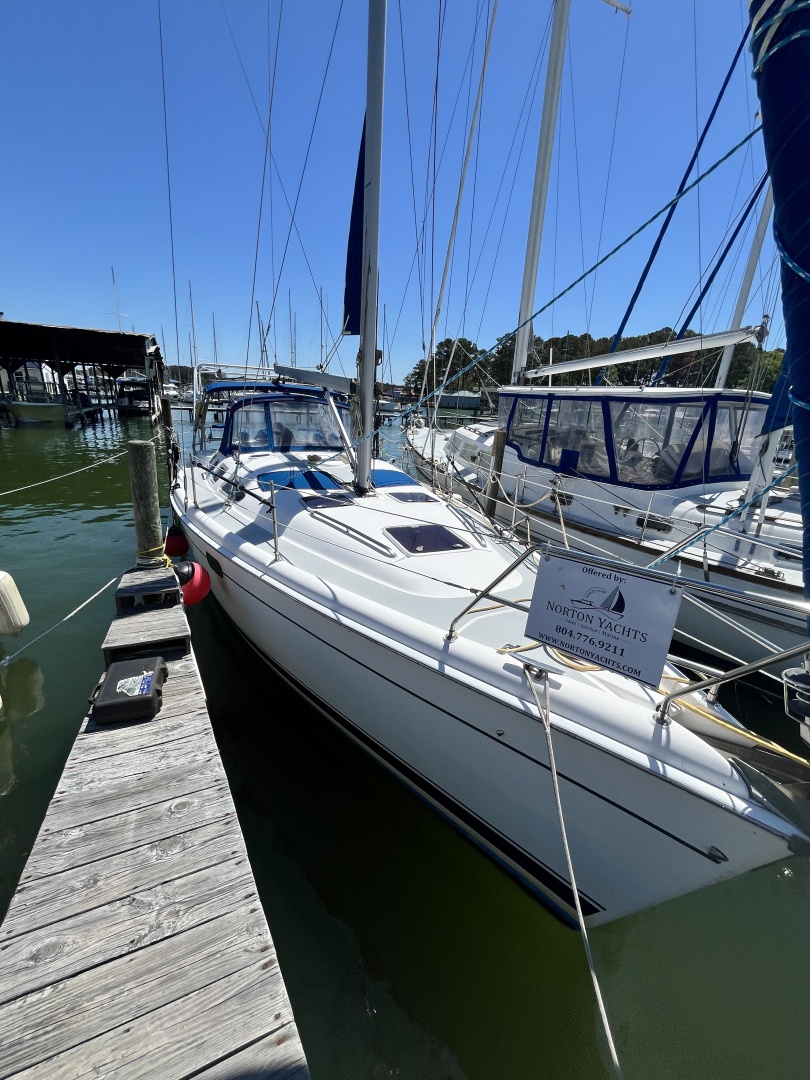 Hunter-386 2003-Kalena Deltaville-Virginia-United States-6084627 | Thumbnail