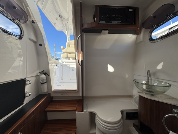 Pursuit-S 328 Sport 2019 -Greenwich-Connecticut-United States-6084939