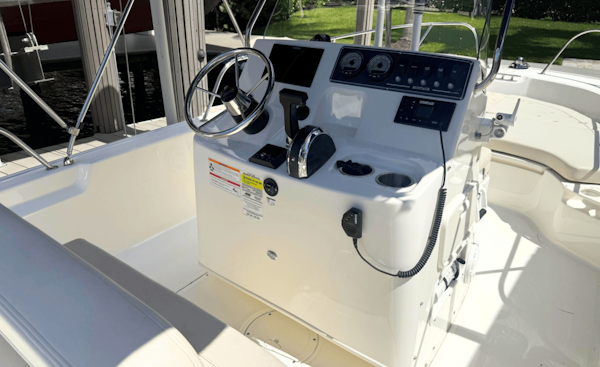 Boston Whaler-190 Montauk 2023 -Bonita Springs-Florida-United States-6078829