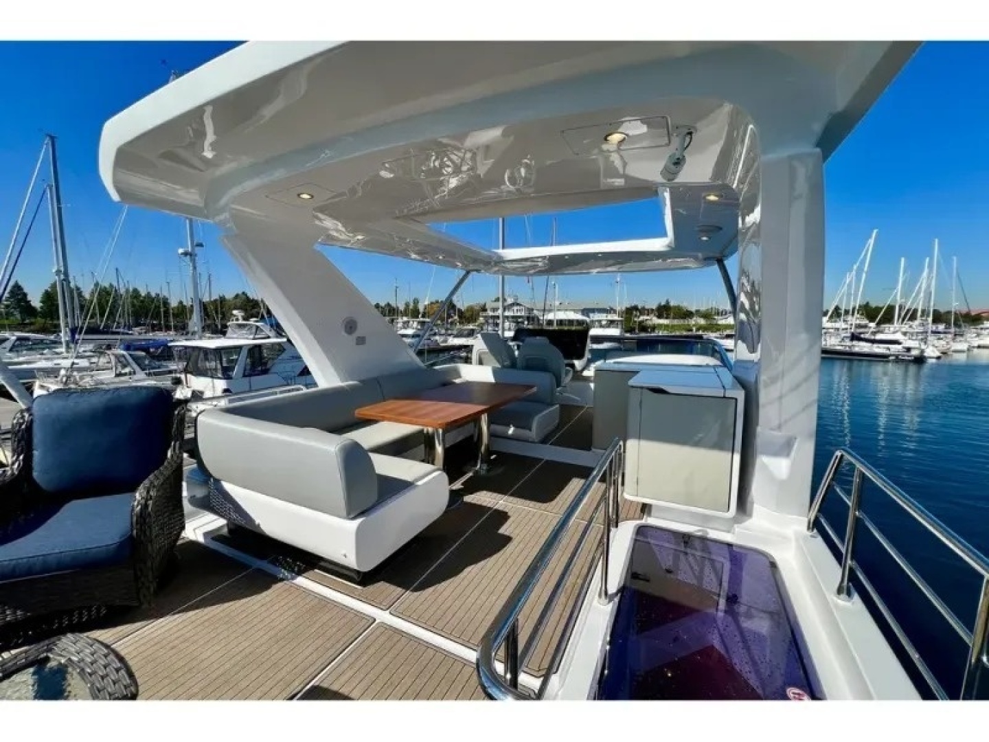 Azimut-FLY 60 2024-2024 Azimut FLY 60 St. Catharines-Ontario-Canada-6078986 | Thumbnail