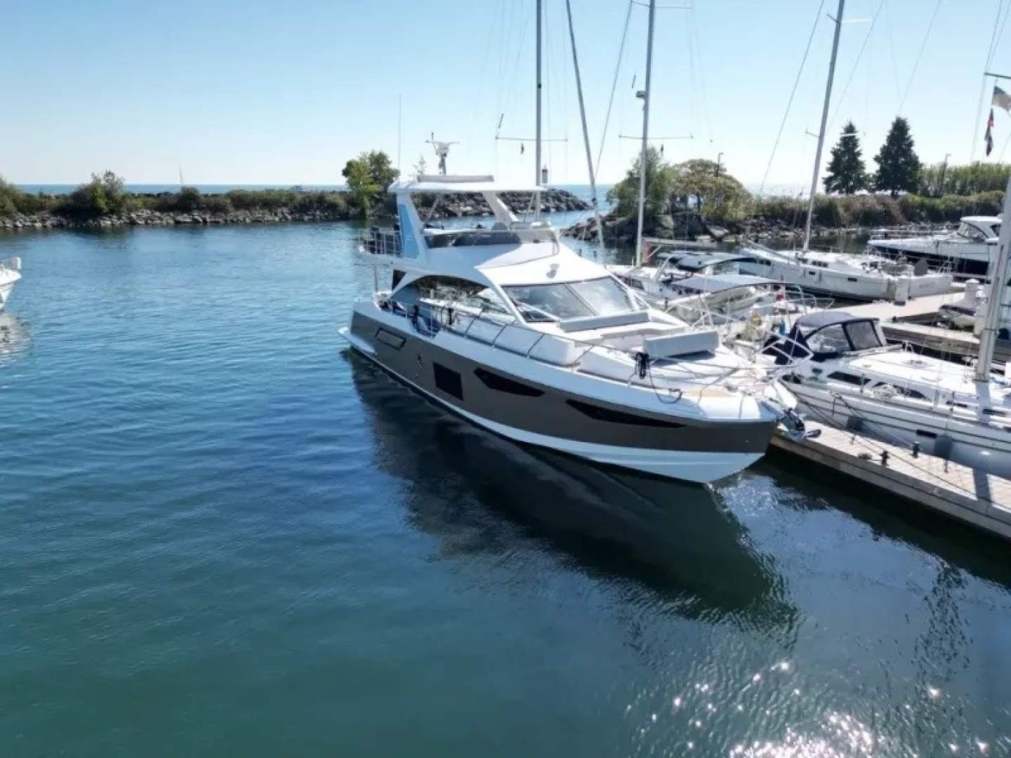 Azimut-FLY 60 2024-2024 Azimut FLY 60 St. Catharines-Ontario-Canada-6078965 | Thumbnail