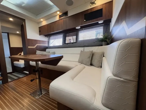 Galeon-405 HTS 2016-2016 Galeon 405 HTS Île-aux-Noix-Quebec-Canada-6079301