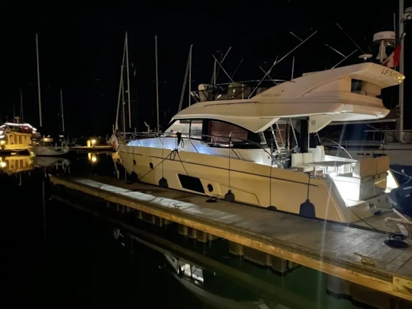 Bavaria-420 Virtess 2014-2014 Bavaria Motoryachts 420 Virtess Île-aux-Noix-Quebec-Canada-6079565