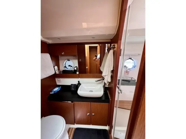 Bavaria-420 Virtess 2014-2014 Bavaria Motoryachts 420 Virtess Île-aux-Noix-Quebec-Canada-6079585