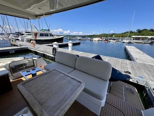 Bavaria-420 Virtess 2014-2014 Bavaria Motoryachts 420 Virtess Île-aux-Noix-Quebec-Canada-6079569