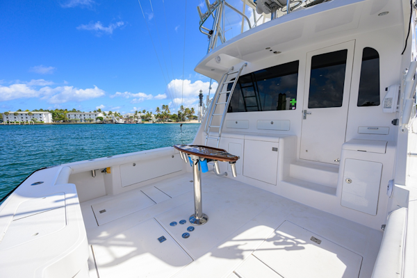 Cabo-48 Flybridge 2003-Bad Boyz Pompano Beach-Florida-United States-Cabo 48  Bad Boyz  Cockpit-6081697