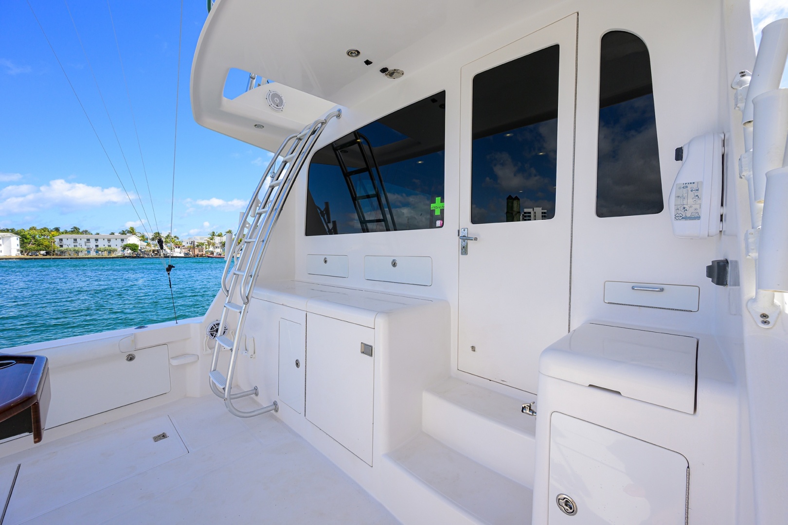 Cabo-48 Flybridge 2003-Bad Boyz Pompano Beach-Florida-United States-Cabo 48  Bad Boyz  Cockpit-6081700 | Thumbnail