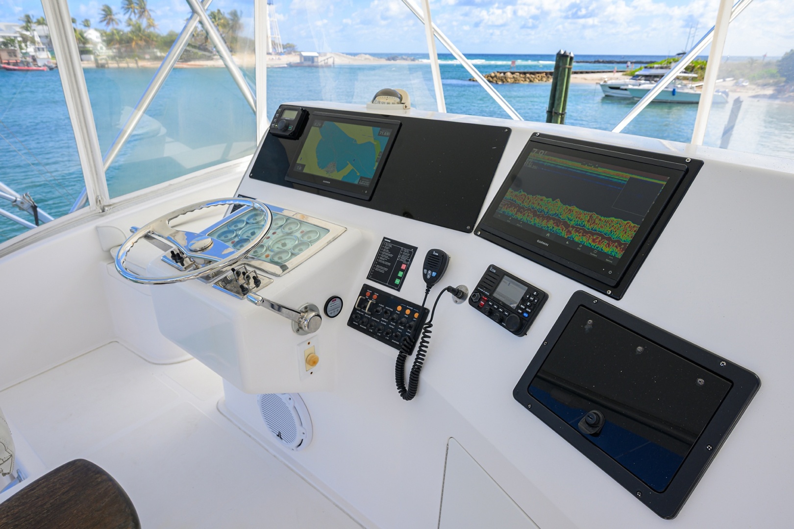 Cabo-48 Flybridge 2003-Bad Boyz Pompano Beach-Florida-United States-Cabo 48  Bad Boyz  Flybridge-6080307 | Thumbnail