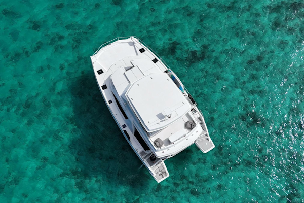 Leopard-51PC 2014-Somewhere hot Roadtown-Virgin Islands (British)-6079641