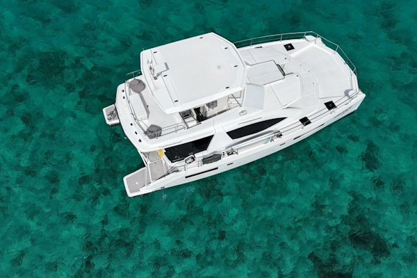 Leopard-51PC 2014-Somewhere hot Roadtown-Virgin Islands (British)-6079646