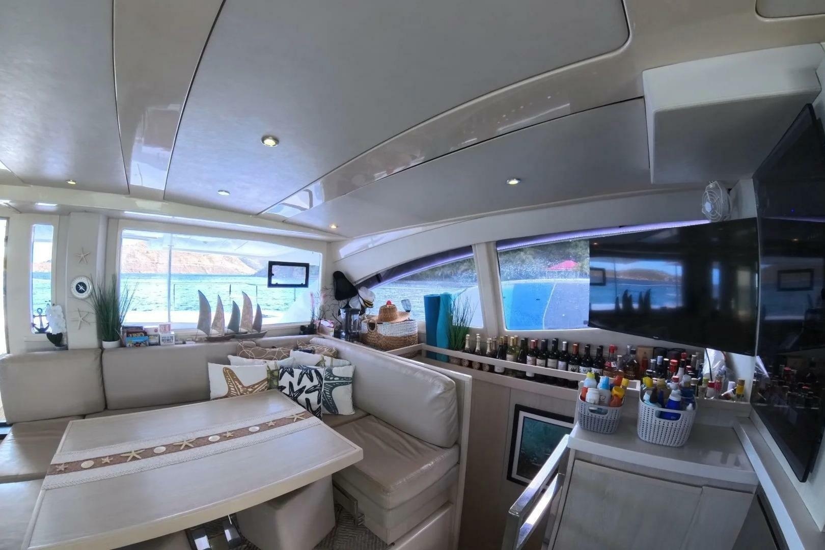 Leopard-51PC 2014-Somewhere hot Roadtown-Virgin Islands (British)-6079622 | Thumbnail