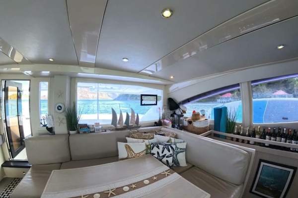 Leopard-51PC 2014-Somewhere hot Roadtown-Virgin Islands (British)-6079624