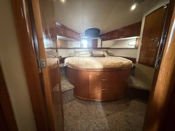 Carver-46 Voyager 2005-Clear 2 Close St Petersburg-Florida-United States-6083223