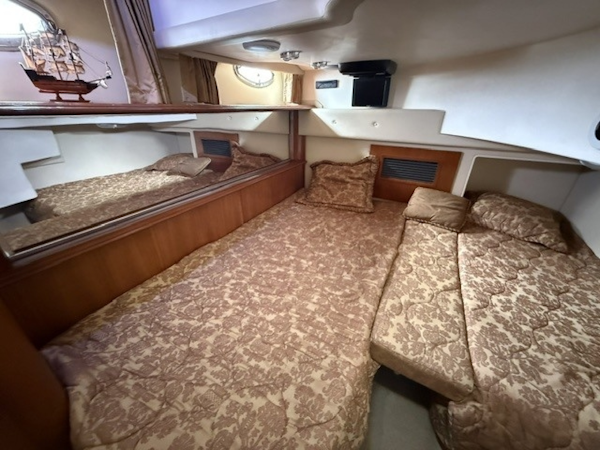 Carver-46 Voyager 2005-Clear 2 Close St Petersburg-Florida-United States-6083175