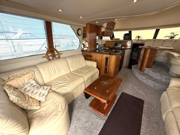 Carver-46 Voyager 2005-Clear 2 Close St Petersburg-Florida-United States-6083134