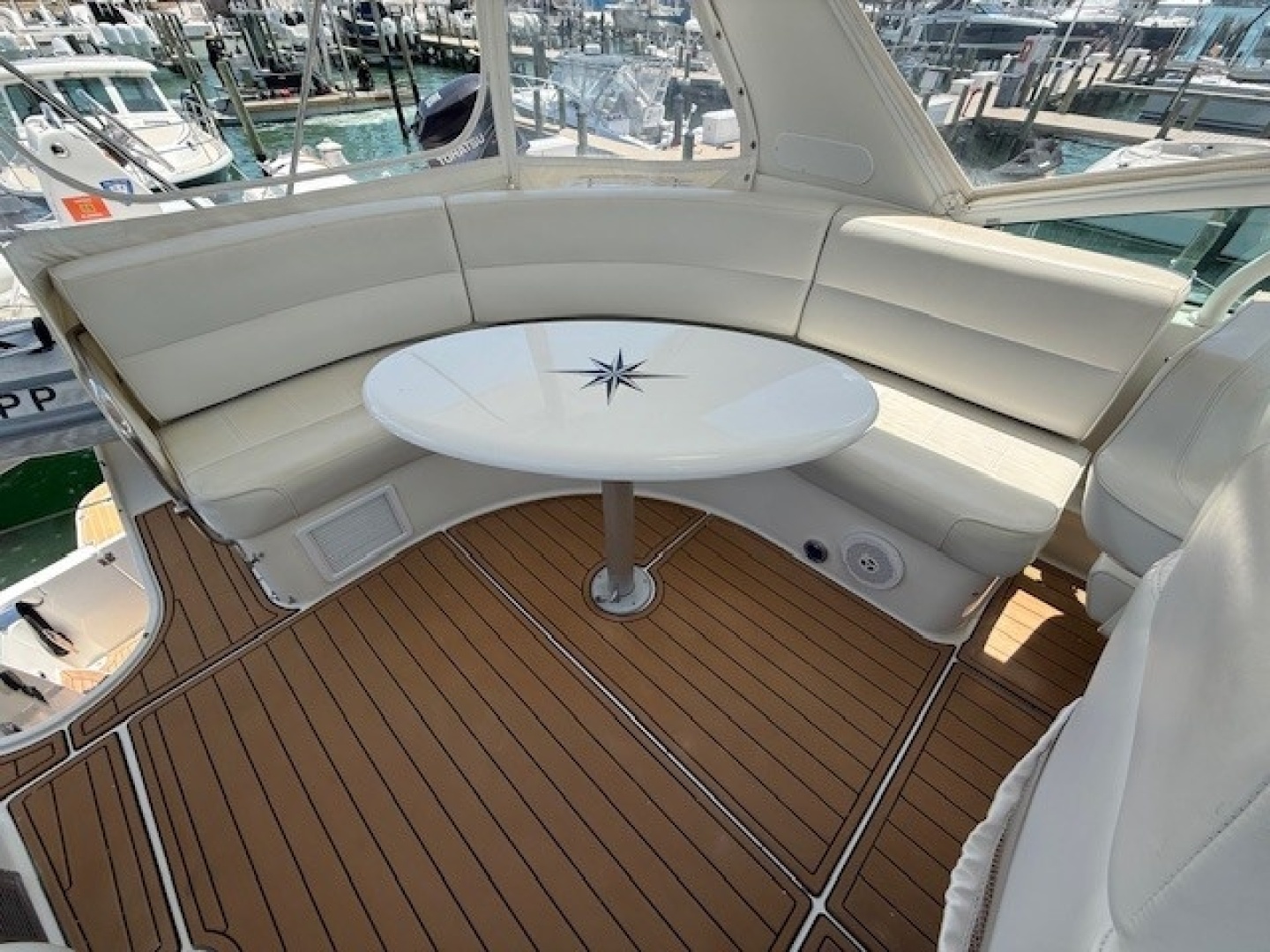 Carver-46 Voyager 2005-Clear 2 Close St Petersburg-Florida-United States-6083083 | Thumbnail