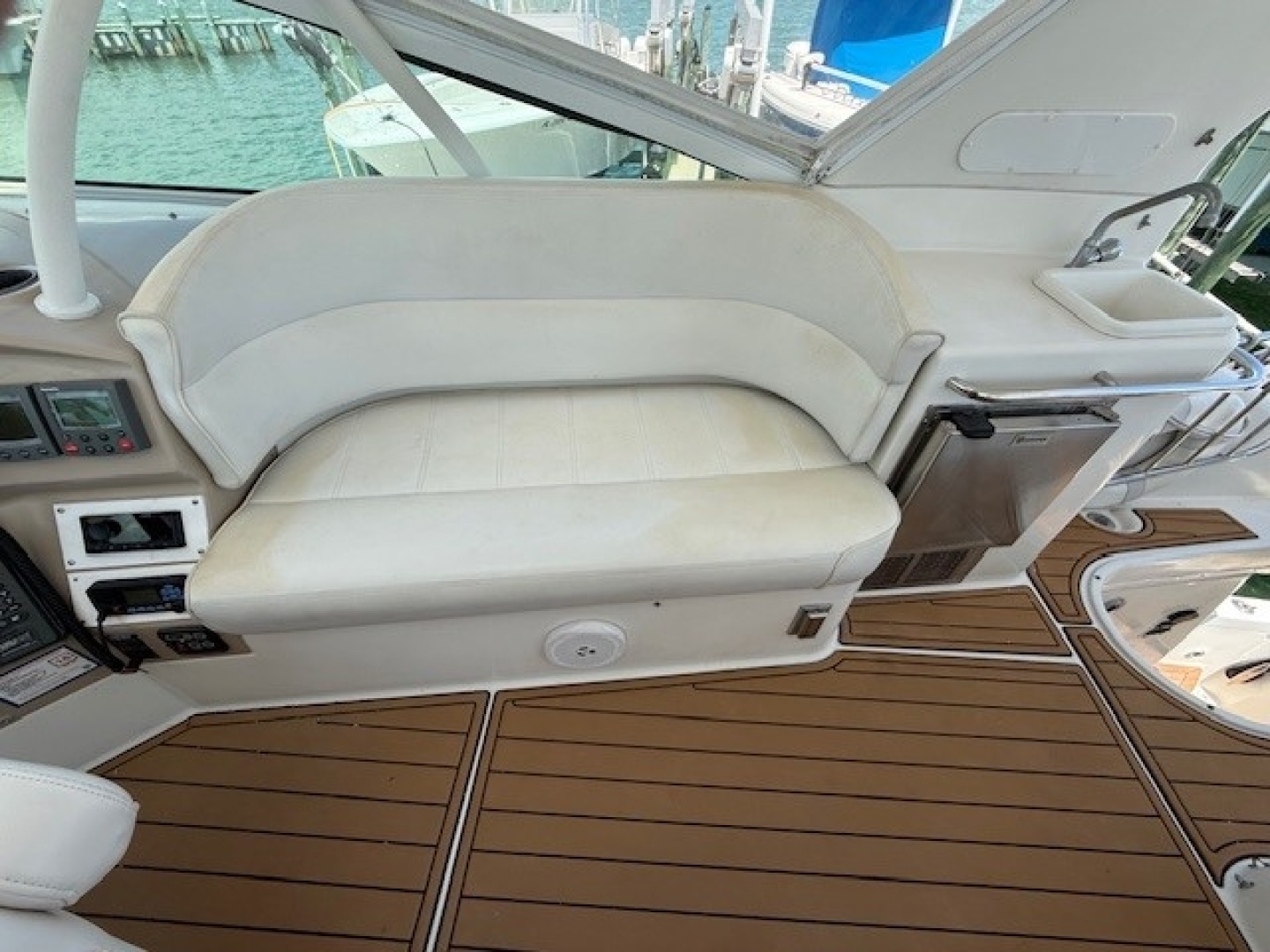 Carver-46 Voyager 2005-Clear 2 Close St Petersburg-Florida-United States-6083082 | Thumbnail