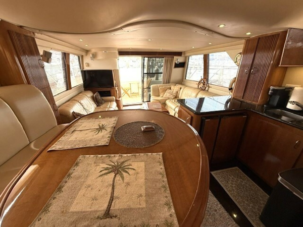 Carver-46 Voyager 2005-Clear 2 Close St Petersburg-Florida-United States-6083137