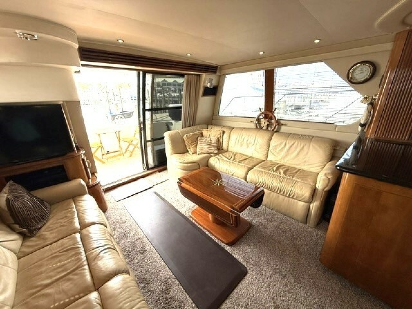 Carver-46 Voyager 2005-Clear 2 Close St Petersburg-Florida-United States-6083138 | Thumbnail