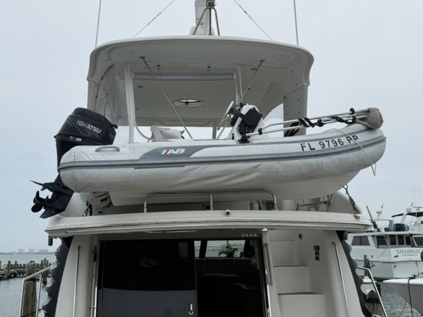 Carver-46 Voyager 2005-Clear 2 Close St Petersburg-Florida-United States-6083253 | Thumbnail