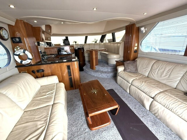 Carver-46 Voyager 2005-Clear 2 Close St Petersburg-Florida-United States-6083135