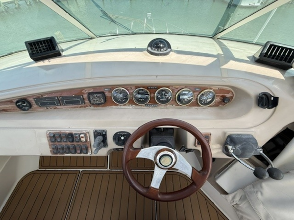 Carver-46 Voyager 2005-Clear 2 Close St Petersburg-Florida-United States-6083074