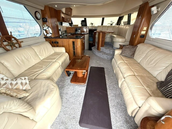 Carver-46 Voyager 2005-Clear 2 Close St Petersburg-Florida-United States-6083133