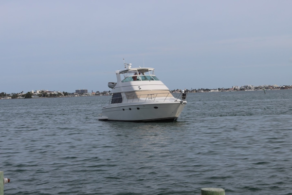 Carver-46 Voyager 2005-Clear 2 Close St Petersburg-Florida-United States-6082880