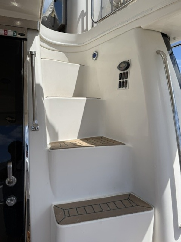 Carver-46 Voyager 2005-Clear 2 Close St Petersburg-Florida-United States-6083233