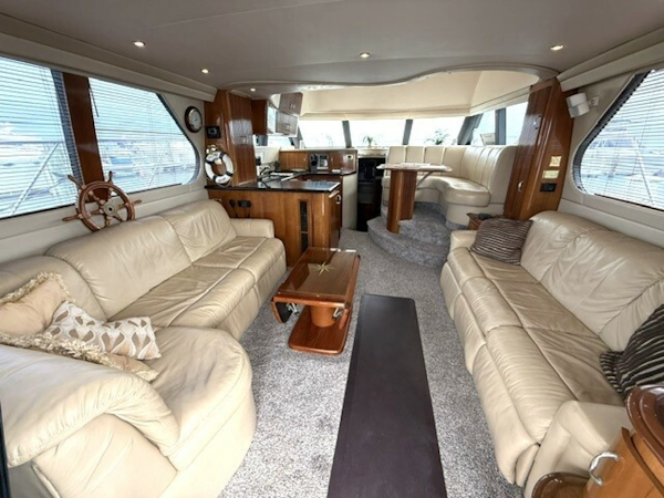 Carver-46 Voyager 2005-Clear 2 Close St Petersburg-Florida-United States-6083132