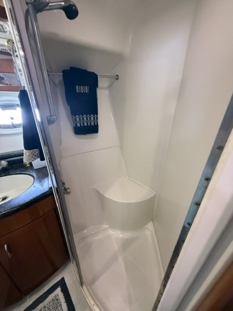 Carver-46 Voyager 2005-Clear 2 Close St Petersburg-Florida-United States-6083222 | Thumbnail