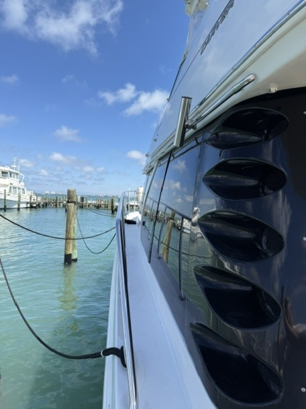 Carver-46 Voyager 2005-Clear 2 Close St Petersburg-Florida-United States-6083014
