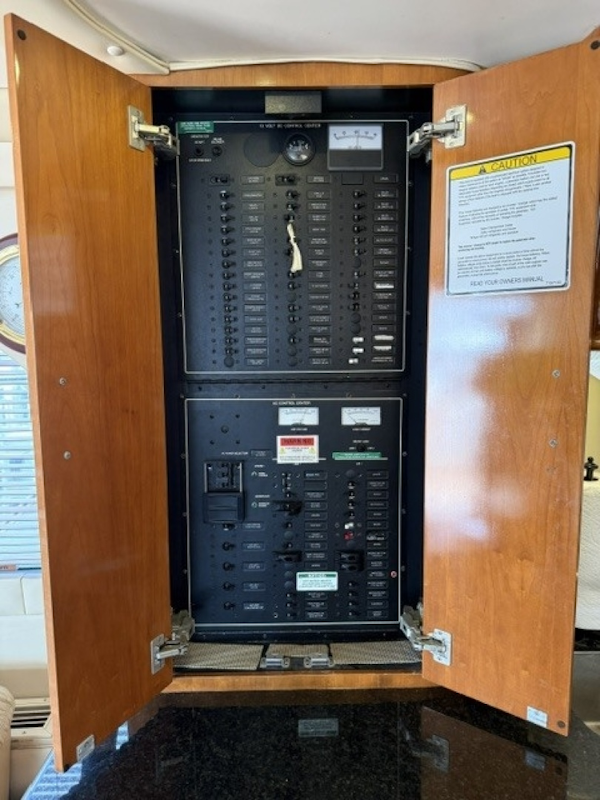 Carver-46 Voyager 2005-Clear 2 Close St Petersburg-Florida-United States-6083169