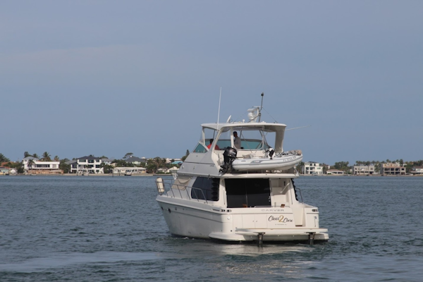 Carver-46 Voyager 2005-Clear 2 Close St Petersburg-Florida-United States-6082879