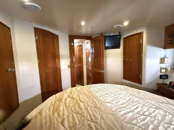 Carver-46 Voyager 2005-Clear 2 Close St Petersburg-Florida-United States-6083225