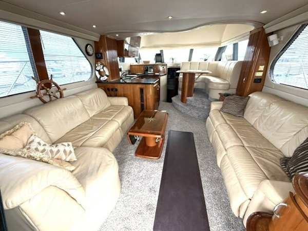 Carver-46 Voyager 2005-Clear 2 Close St Petersburg-Florida-United States-6083129