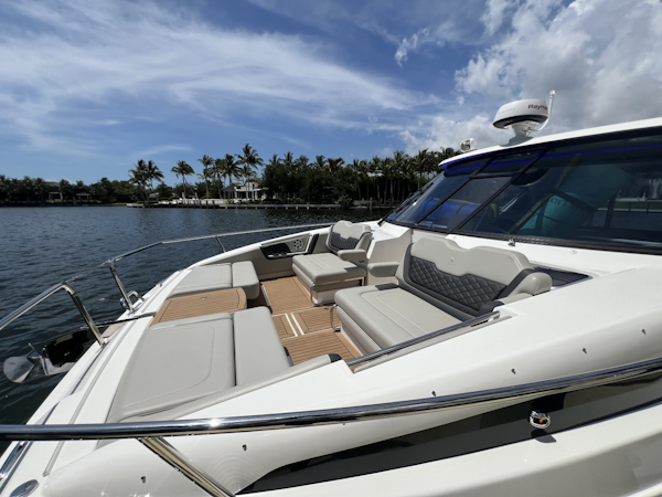 Aquila-36 Sport 2025 -miami-Florida-United States-6082010