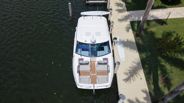 Aquila-36 Sport 2025 -miami-Florida-United States-6081928