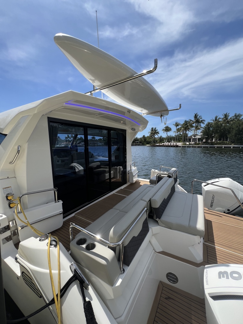 Aquila-36 Sport 2025 -miami-Florida-United States-6082009 | Thumbnail
