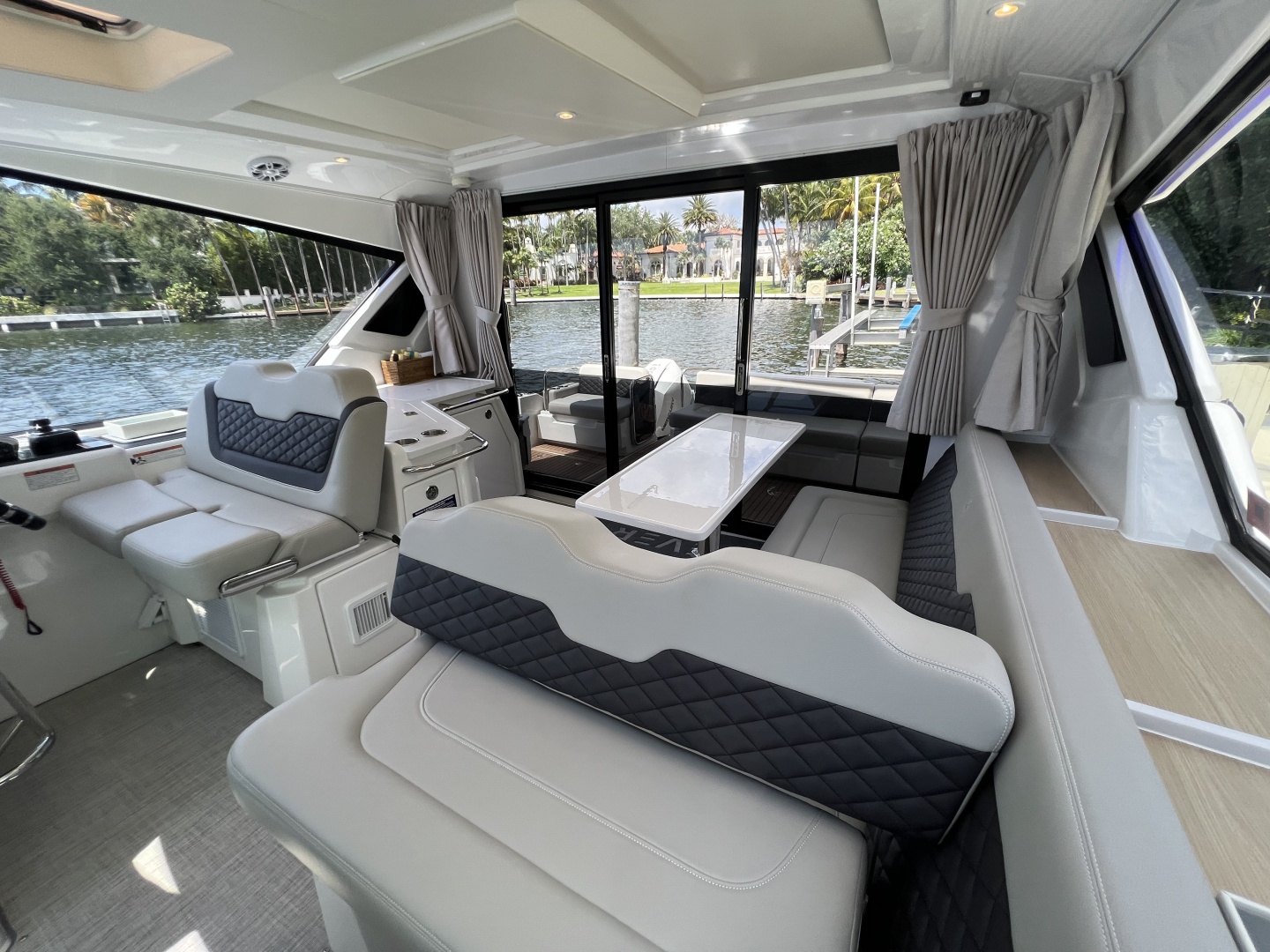 Aquila-36 Sport 2025 -miami-Florida-United States-6082001 | Thumbnail